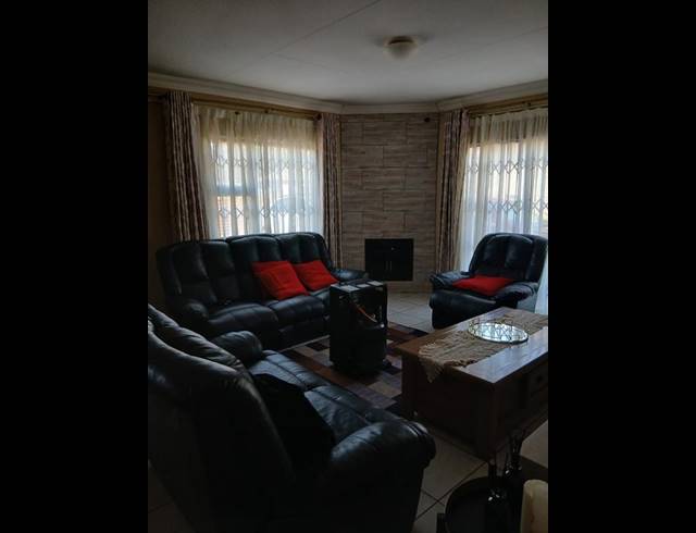 3 BEDROOM HOUSE FOR SALE IN ANDEON